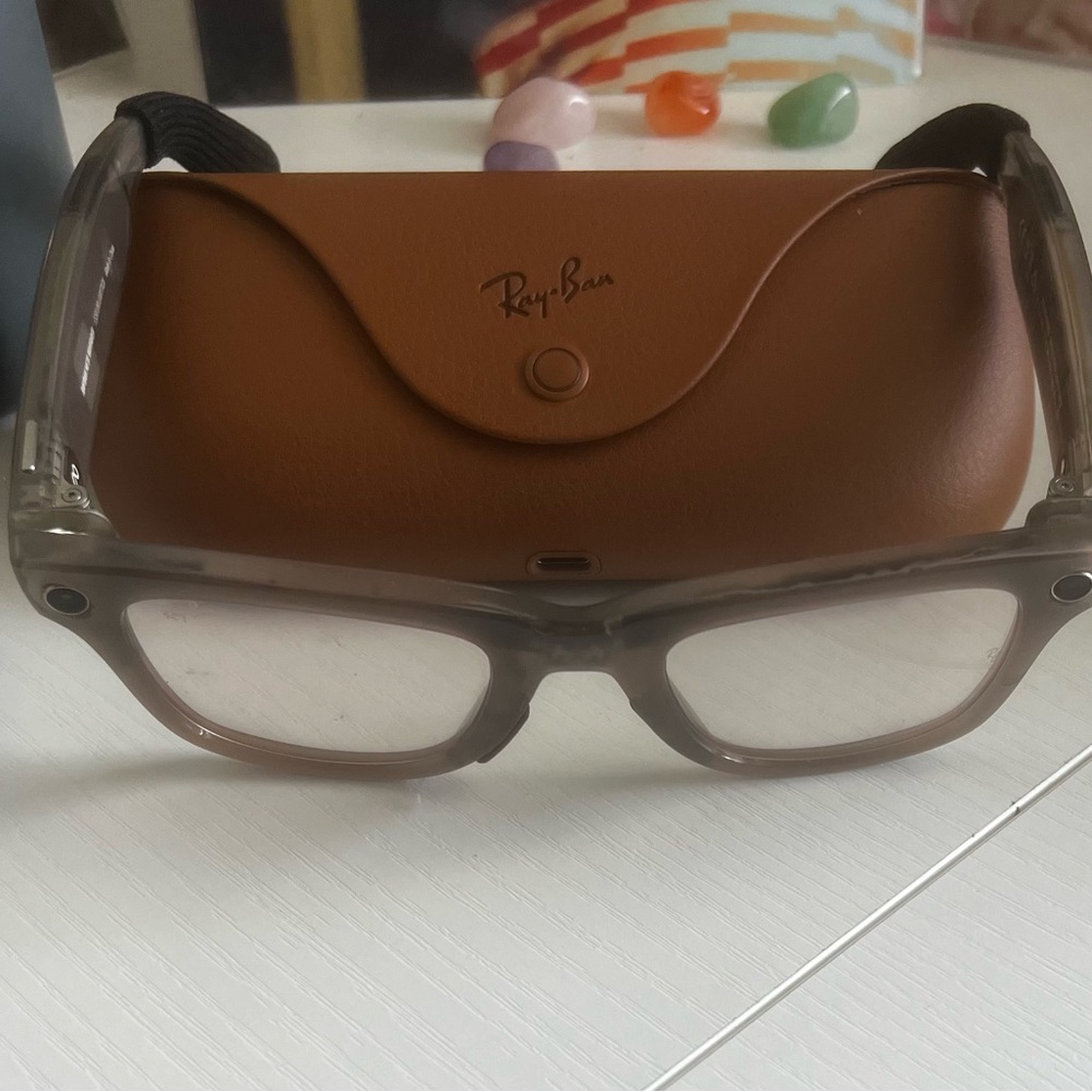Ray-Ban Transparent Glasses with Brown Case